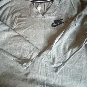Women's Nike shirt